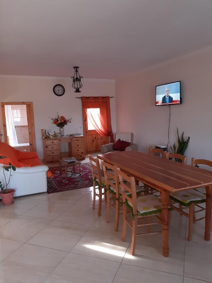 Tal-Marga B&B Qala Εξωτερικό φωτογραφία