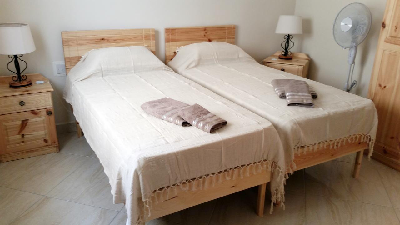 Tal-Marga B&B Qala Εξωτερικό φωτογραφία